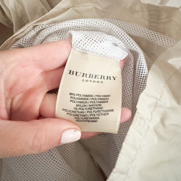 Burberry Women's Nylon Tan Trenchcoat US 4 - Picture 7 of 11